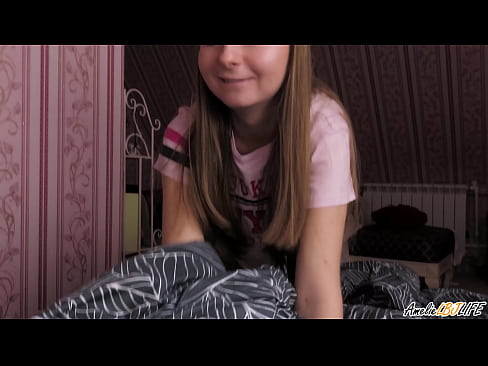 ❤️ Blondie анын BFF анын терең соруп жана анын оозуна сперма алат ️❌ Сапаттуу порно боюнча бизде ☑